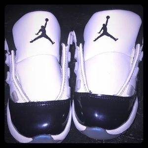 Jordan 11s